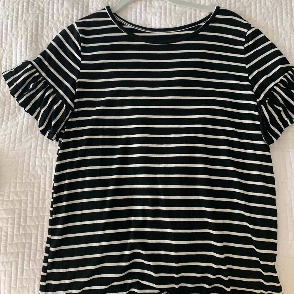 Ruffle sleeve t shirt